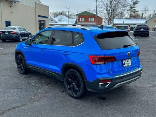 2023 Volkswagen Taos 1.5T SE