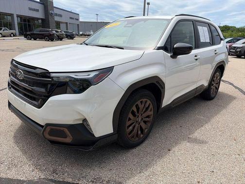 Crystal White Pearl 2025 Subaru Forester Sport