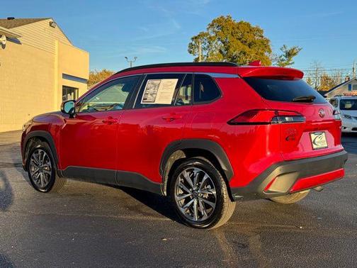 2024 Toyota Corolla Cross XLE