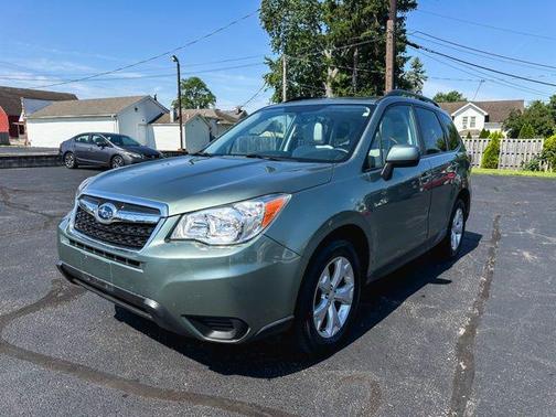 Jasmine Green Metallic 2014 Subaru Forester 2.5i Premium