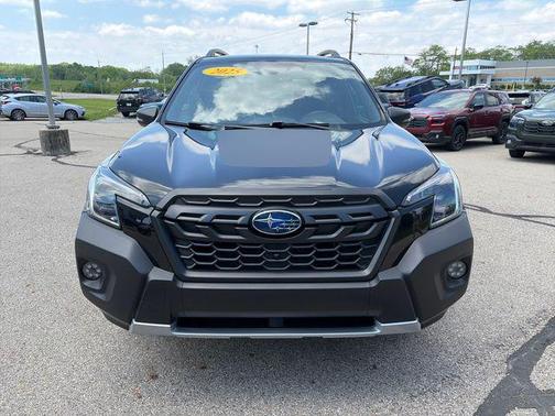 Crystal Black Silica 2025 Subaru Forester Wilderness