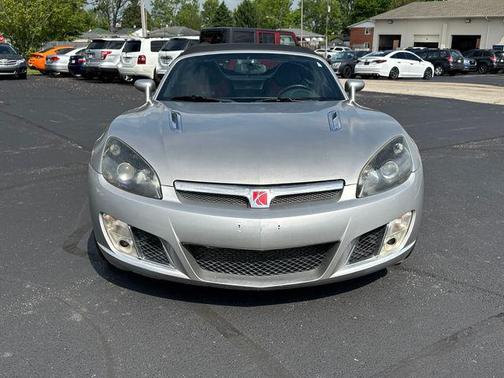 2008 Saturn Sky Red Line