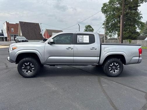 2017 Toyota Tacoma SR
