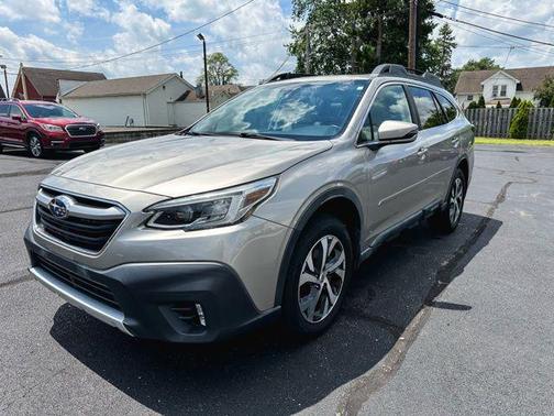 Tungsten Metallic 2020 Subaru Outback Limited XT