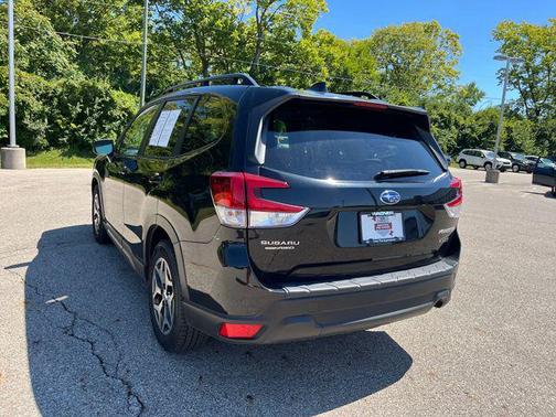 2022 Subaru Forester Premium
