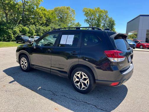 2022 Subaru Forester Premium