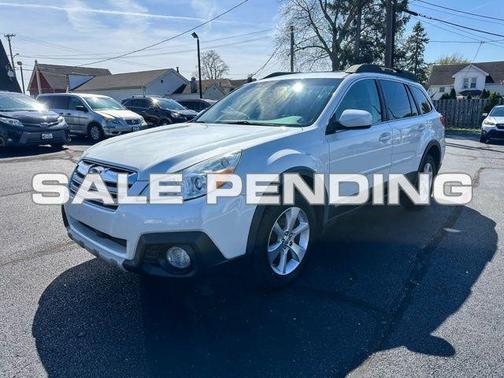 Satin White Pearl 2013 Subaru Outback 2.5i Limited