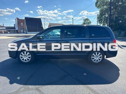 2014 Chrysler Town & Country Touring