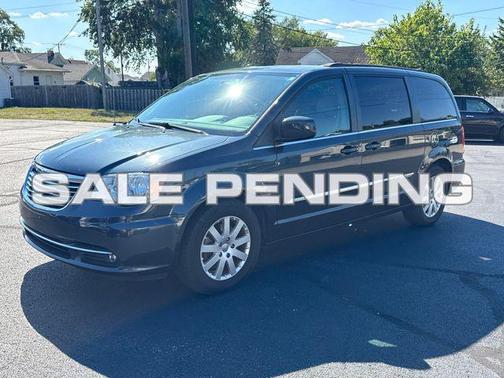 2014 Chrysler Town & Country Touring