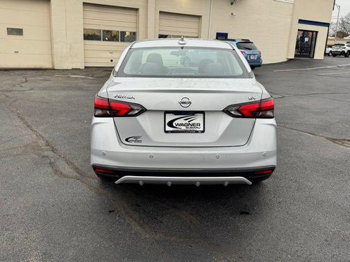 2021 Nissan Versa 1.6 SV