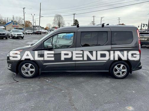 2019 Ford Transit Connect Titanium w/Rear Liftgate