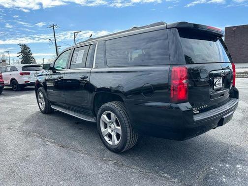 2017 Chevrolet Suburban LT