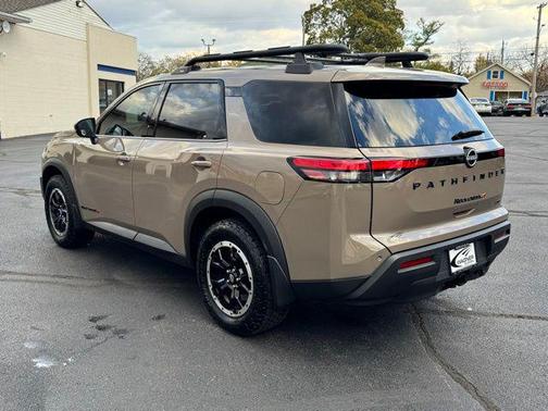 2024 Nissan Pathfinder Rock Creek 4WD