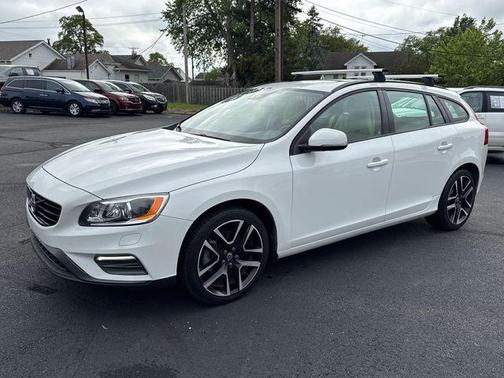 2018 Volvo V60 T5 Dynamic