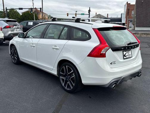 2018 Volvo V60 T5 Dynamic
