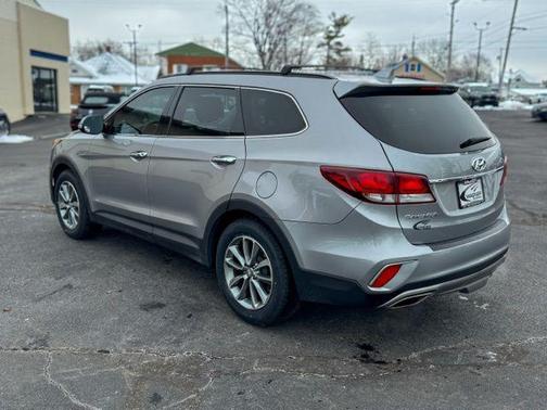 2017 Hyundai SANTA FE SE