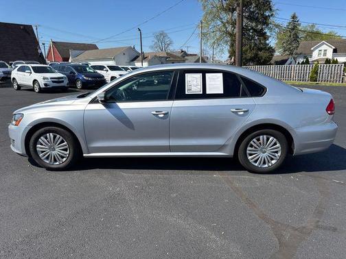 2015 Volkswagen Passat 1.8T Auto S
