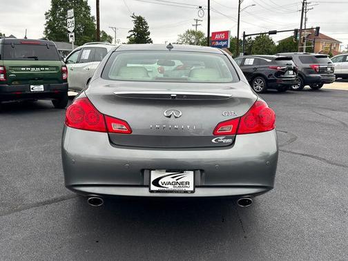 2010 INFINITI G37x Base