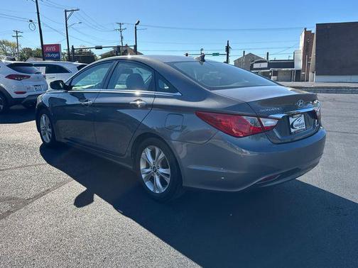 2011 Hyundai SONATA Limited