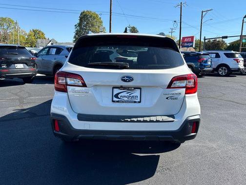 2019 Subaru Outback 2.5i Touring
