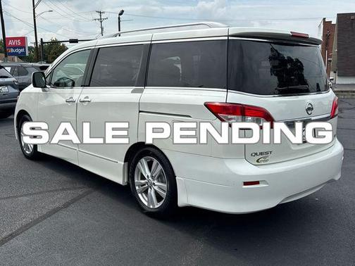 2011 Nissan Quest LE