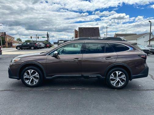 Cinnamon Brown Pearl 2021 Subaru Outback Touring