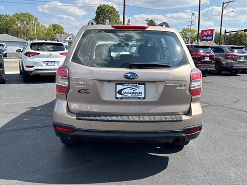 2016 Subaru Forester 2.5i