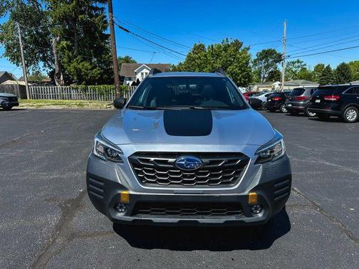 Ice Silver Metallic 2022 Subaru Outback Wilderness