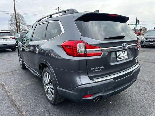 Magnetite Gray Metallic 2019 Subaru Ascent Limited 8-Passenger