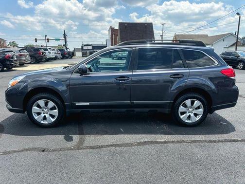 Graphite Gray Metallic 2012 Subaru Outback 2.5i Premium