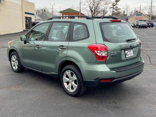 2015 Subaru Forester 2.5i