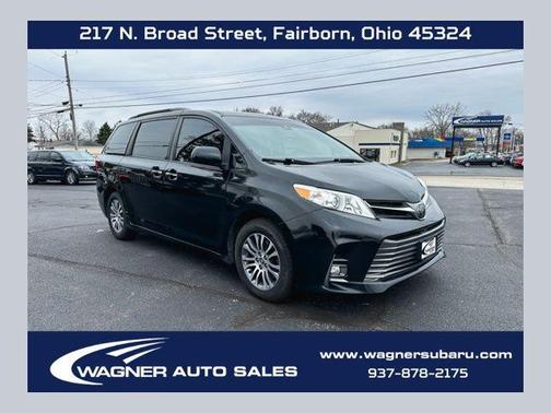 2019 Toyota Sienna XLE