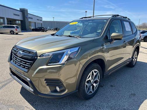 Autumn Green Metallic 2023 Subaru Forester Premium