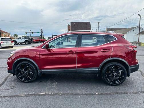 Scarlet Ember Tintcoat 2020 Nissan Rogue Sport SL