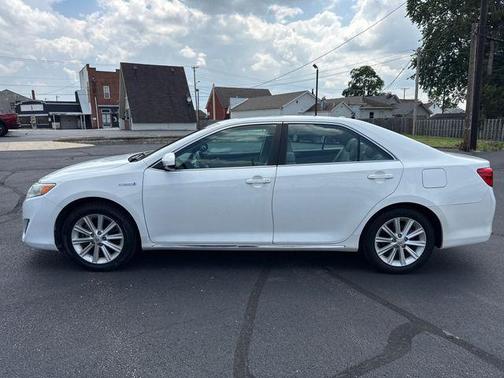 2013 Toyota Camry Hybrid