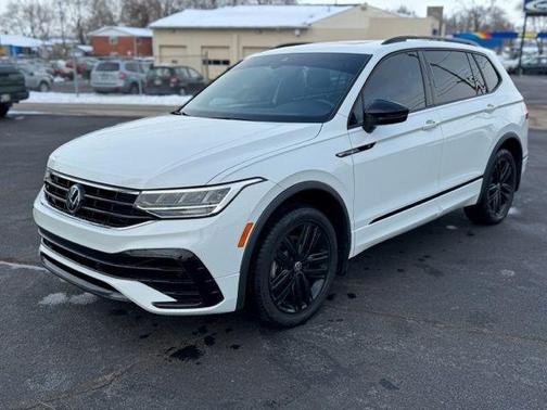 2022 Volkswagen Tiguan 2.0T SE R-Line Black 4MOTION