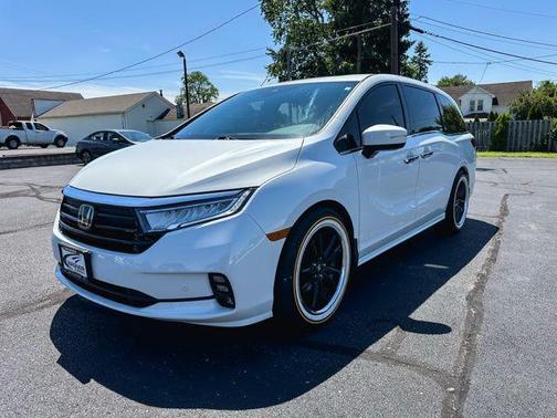 Platinum White Pearl 2023 Honda Odyssey Elite