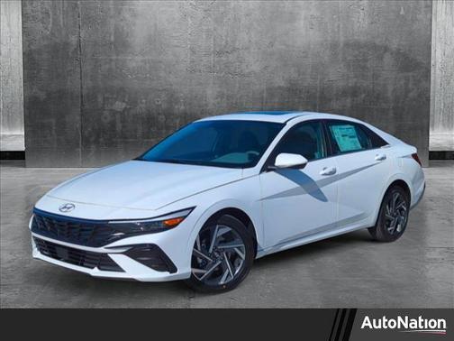 2025 Hyundai ELANTRA SEL