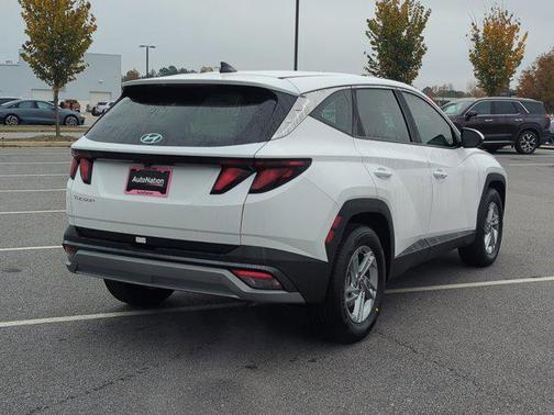 2025 Hyundai TUCSON SE