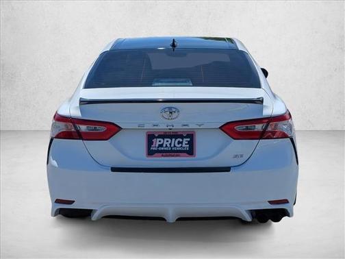 Super White 2020 Toyota Camry SE