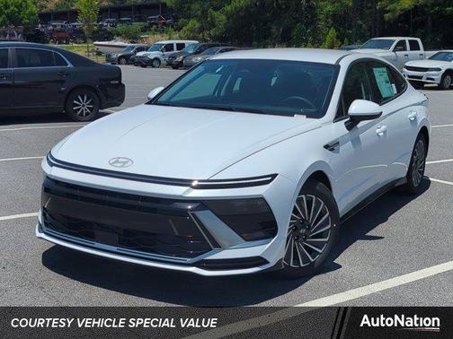2024 Hyundai SONATA Hybrid SE