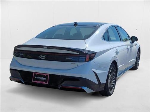 2025 Hyundai SONATA Hybrid Limited