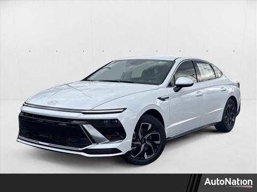 2025 Hyundai SONATA SE