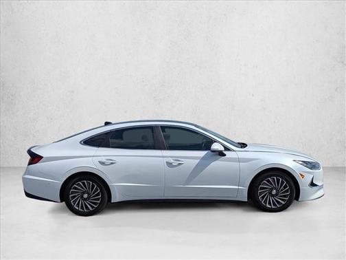 2022 Hyundai SONATA Hybrid Limited