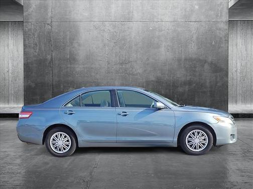 2010 Toyota Camry LE