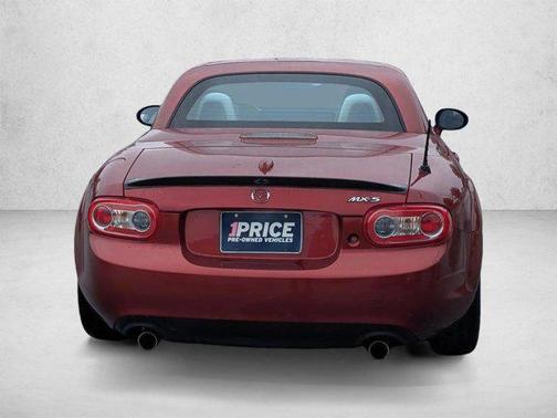 Zeal Red 2015 Mazda MX-5 Miata Grand Touring