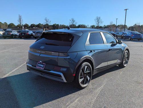 2026 Hyundai IONIQ 5 SE