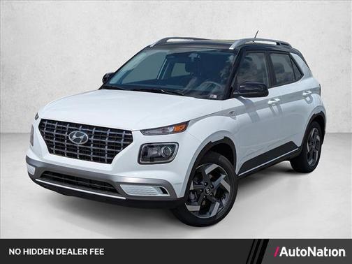Lunar White w/Black Roof 2026 Hyundai VENUE SEL w/Two-Tone Roof
