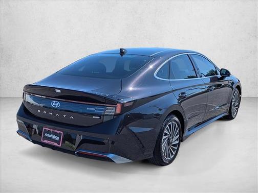 2025 Hyundai SONATA Hybrid Limited