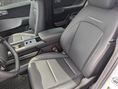 2025 Hyundai IONIQ 6 SE